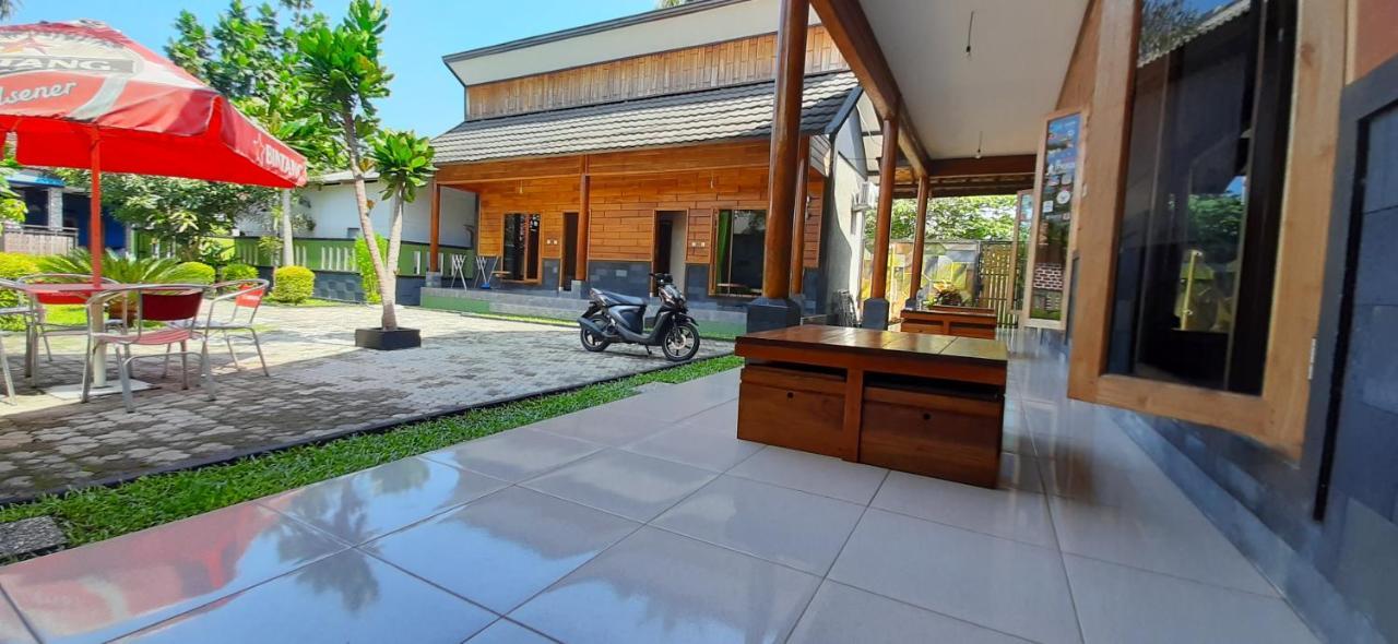 Hotel Andrew Batara Sawarna Exterior foto